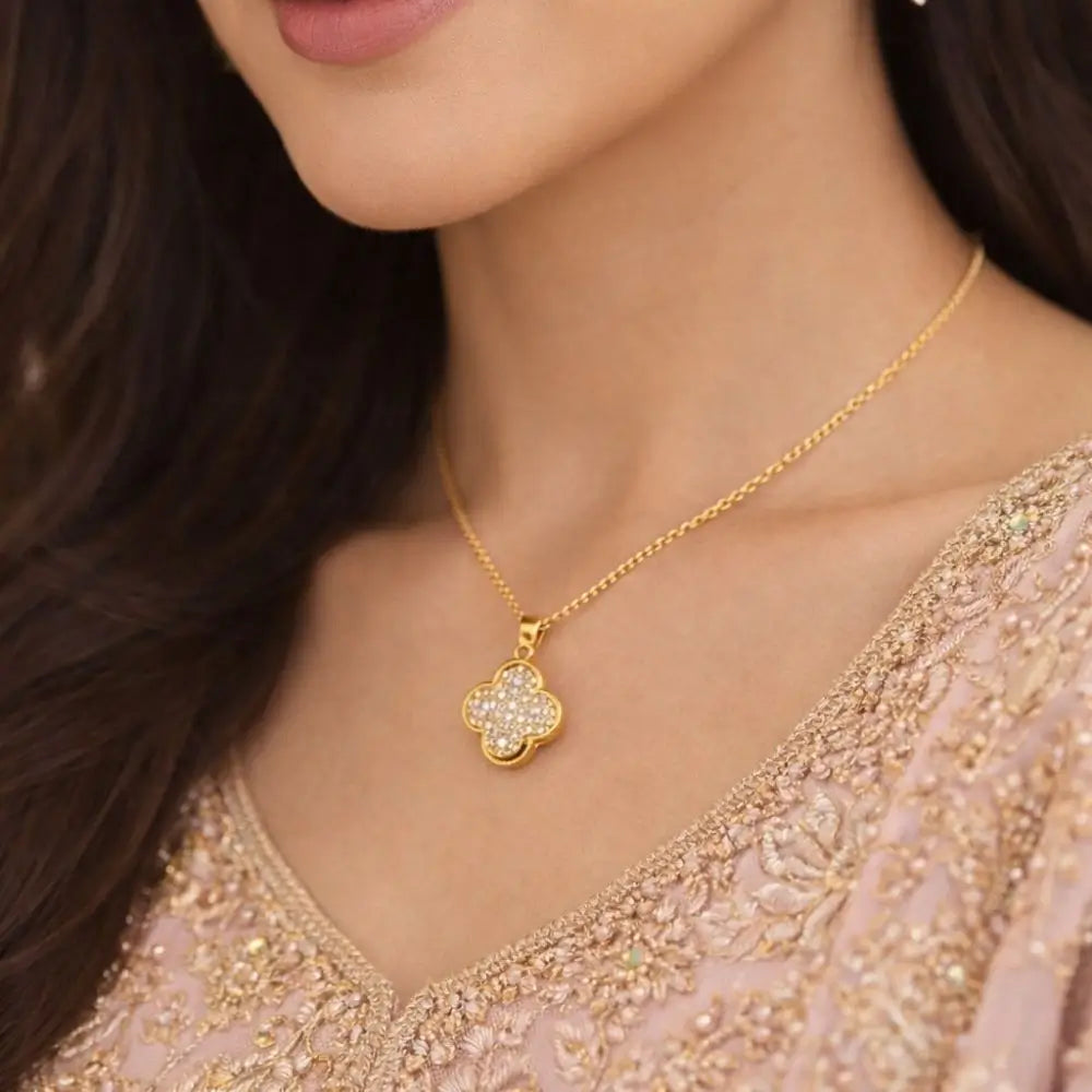 BazarVault® Rotating Clover Pendant Necklace – Gold Stainless Steel, Adjustable Chain